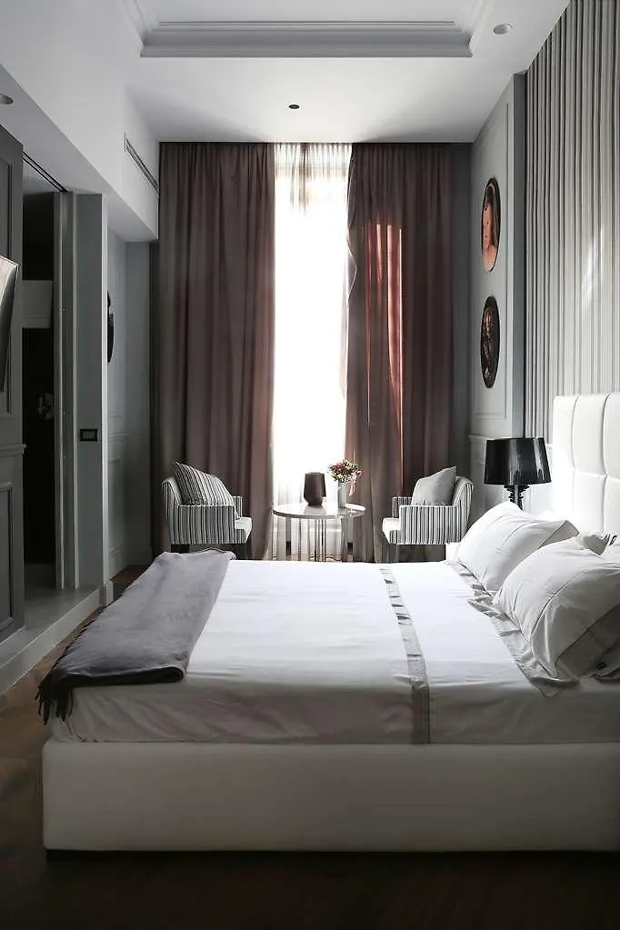 *** Affittacamere Le Quattro Dame Luxury Suites Roma Italia