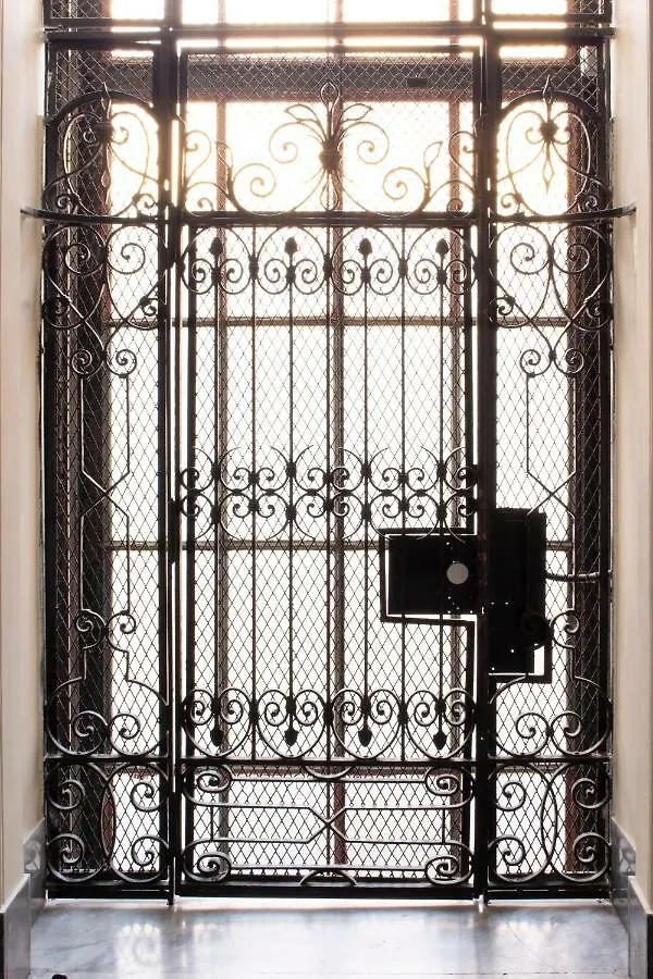 Le Quattro Dame Luxury Suites Rome Guest house